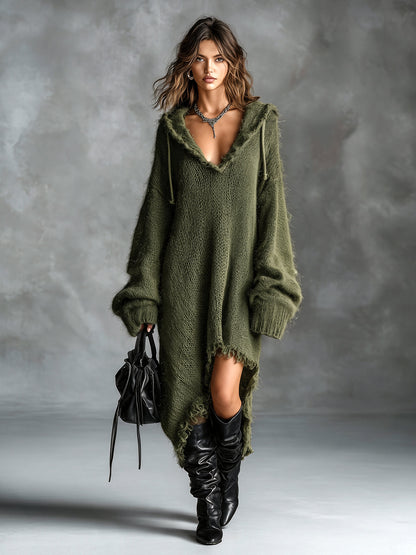 Florelle | Robe midi oversize, en maille douce, avec capuche, manches longues, ourlet asymétrique et bords non finis
