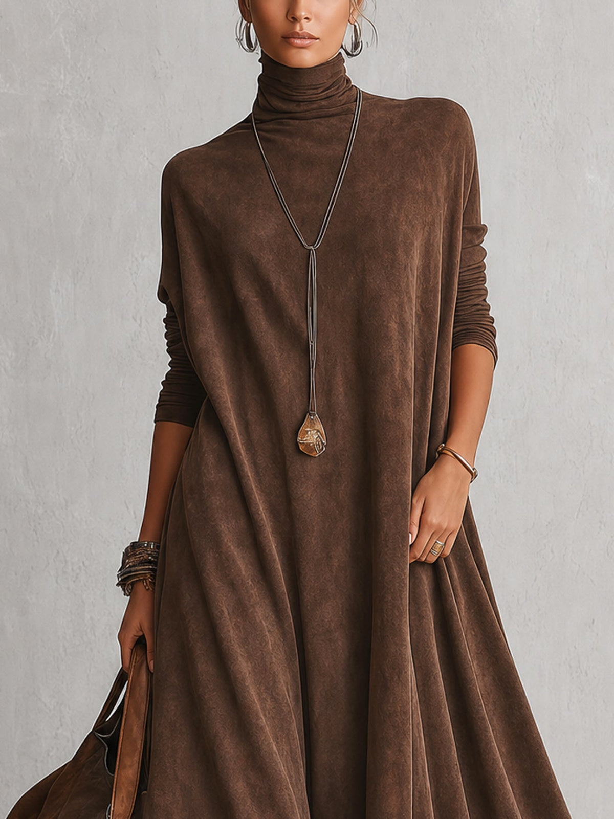 Solène | Robe longue à manches longues et ourlet en dentelle, effet daim marron vintage