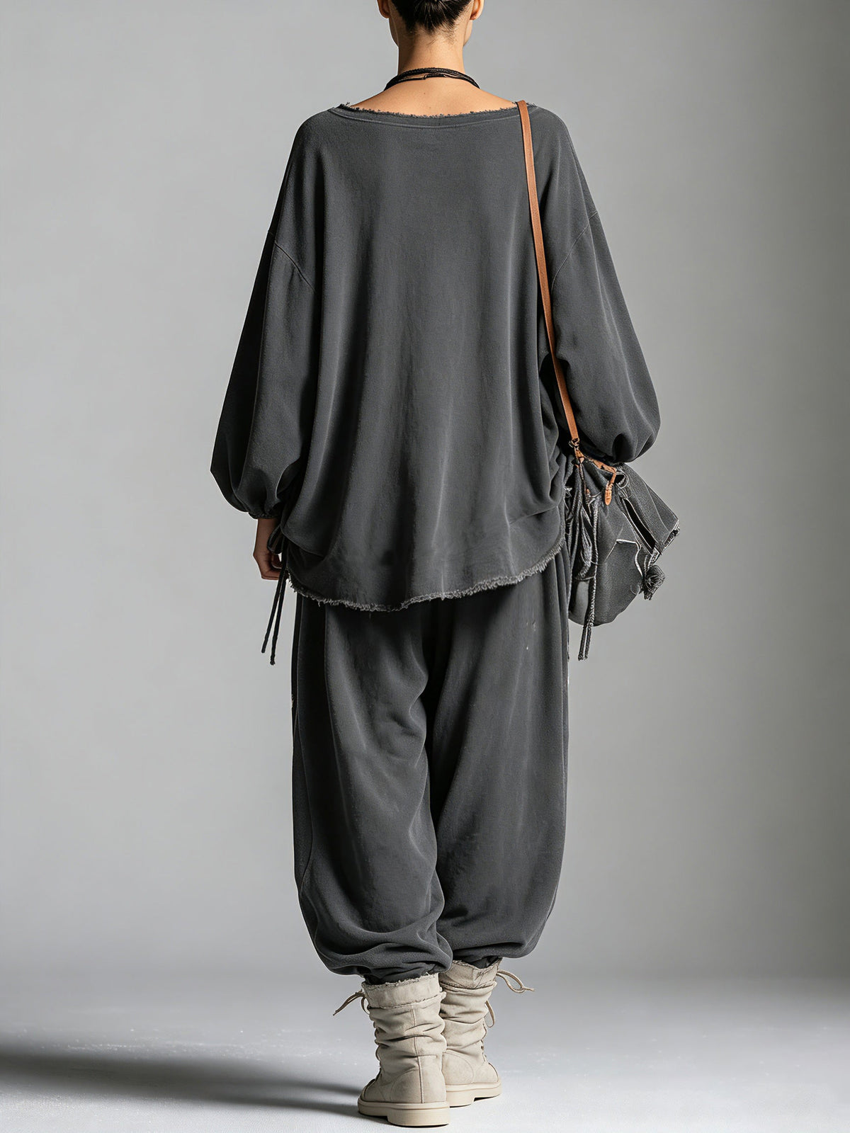 Olivia | Ensemble sweat-shirt oversize à patch étoile et pantacourt pour femme – Tenue décontractée de style streetwear, deux pièces, pour se détendre à la maison