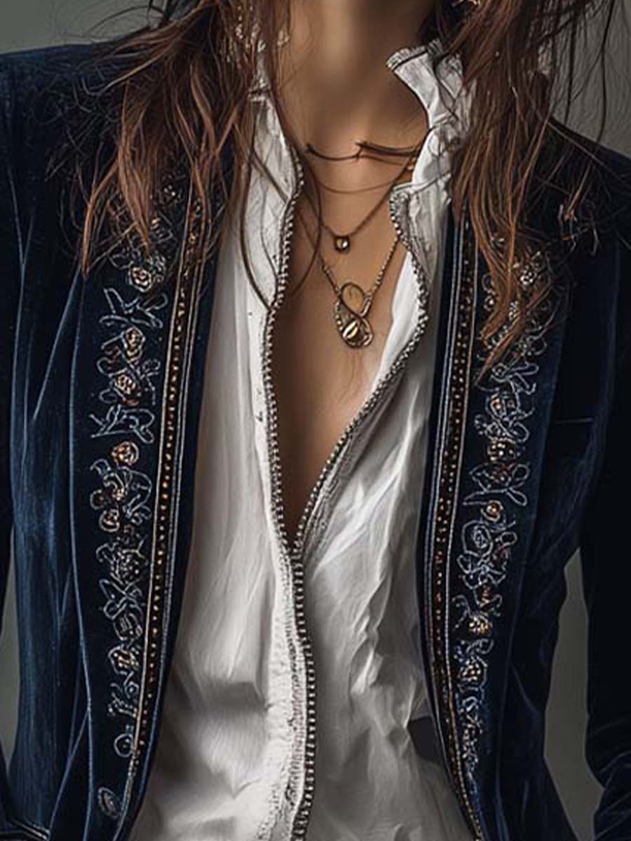 Arya | Veste longue vintage en velours de polyester bleu marine brodée
