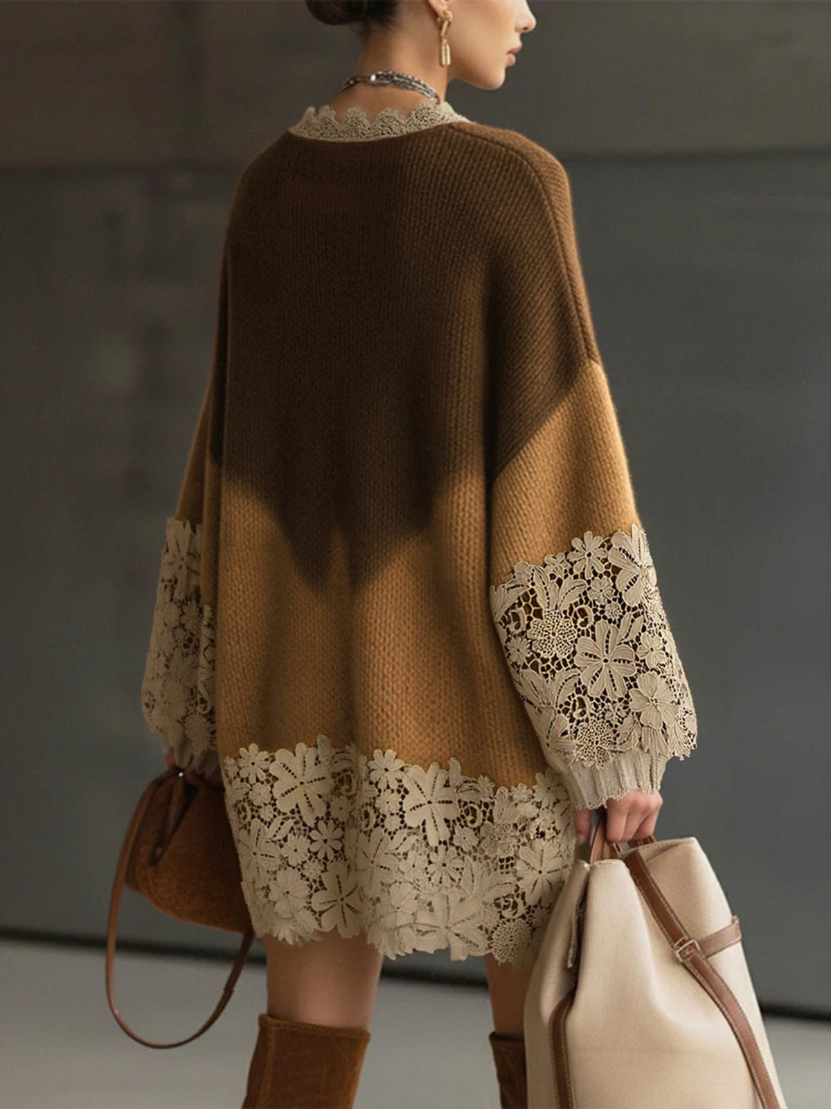 Lotus | Mini-robe oversize à manches longues en maille dentelle, effet ombré marron