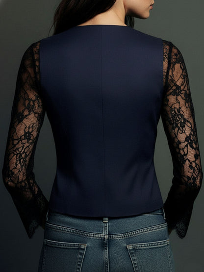 Noemí |  Blazer negro con mangas semitransparentes
