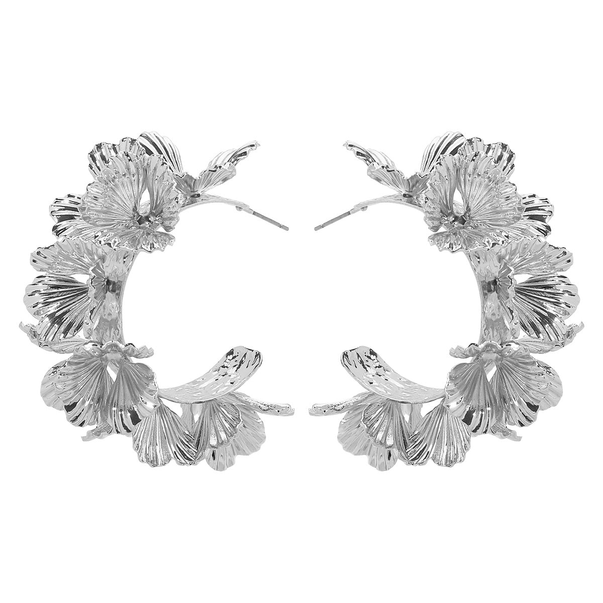 Dara | Boucles d'oreilles en C motif floral