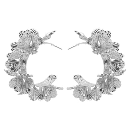 Dara | Boucles d'oreilles en C motif floral