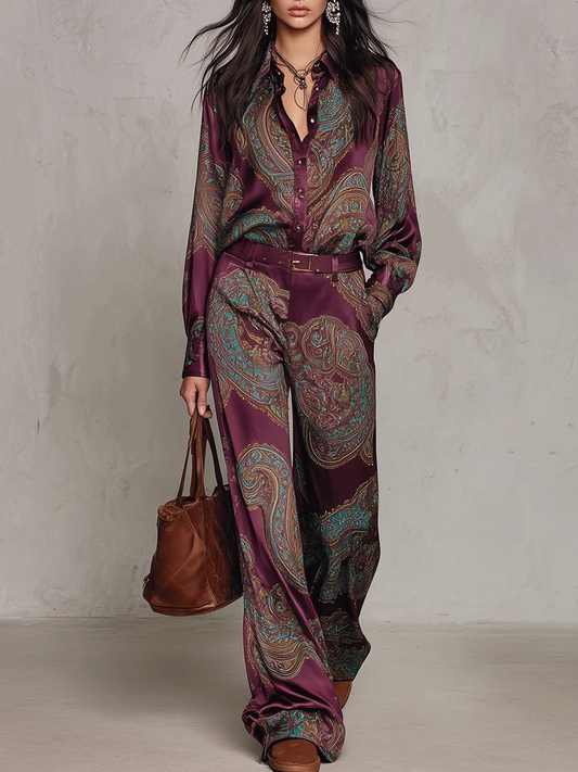 Rosalie | Ensemble composé d'une chemise à manches longues en satin à imprimé Paisley bordeaux-violet et d'un pantalon à jambes larges (avec ceinture)