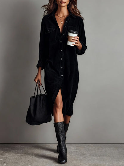 Lise | Robe midi ample en velours côtelé, à double poche poitrine et coupe droite