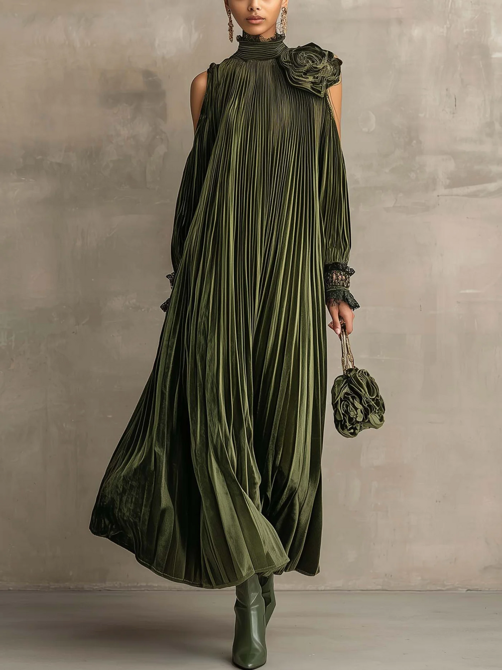 Katell | Robe longue plissée avec motif floral sur les épaules
