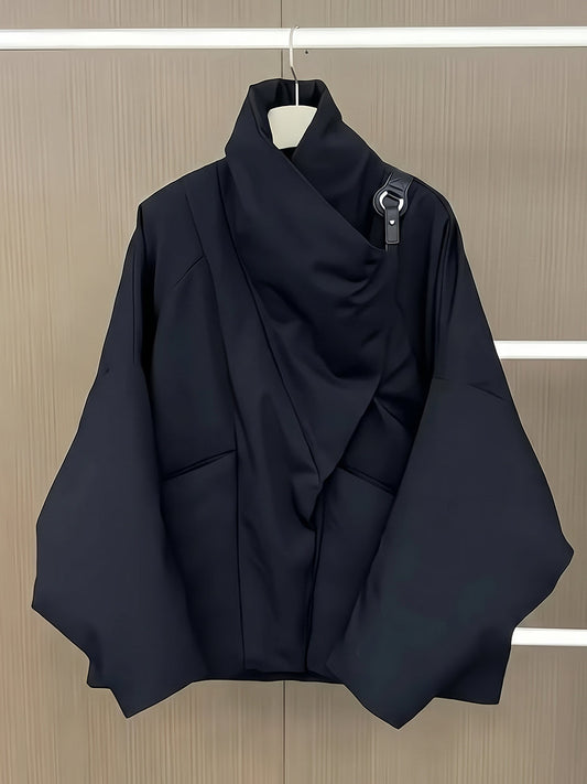 Gisèle | Doudoune asymétrique drapée au style contemporain