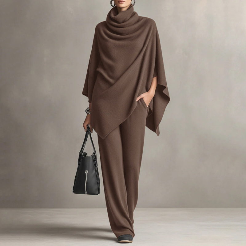 Camille | Ensemble composé d'un haut style cape à col en cascade et d'un pantalon à jambes larges